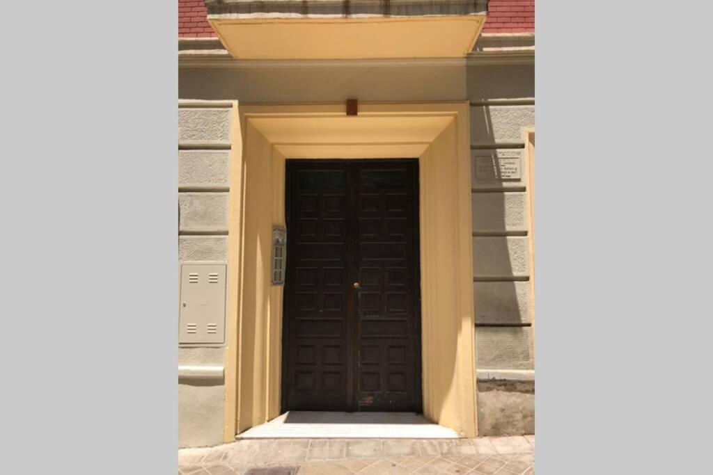 Precioso Piso En Paseo De La Bomba Free Parking Lejlighed Granada Eksteriør billede
